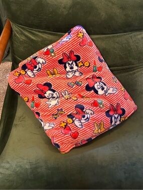 Minnie Blanket